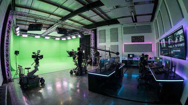 草莓视频特效教程